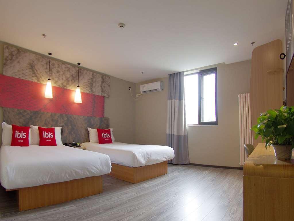 Ibis Beijing Tiantandongmen Metro Station Hotel Szoba fotó